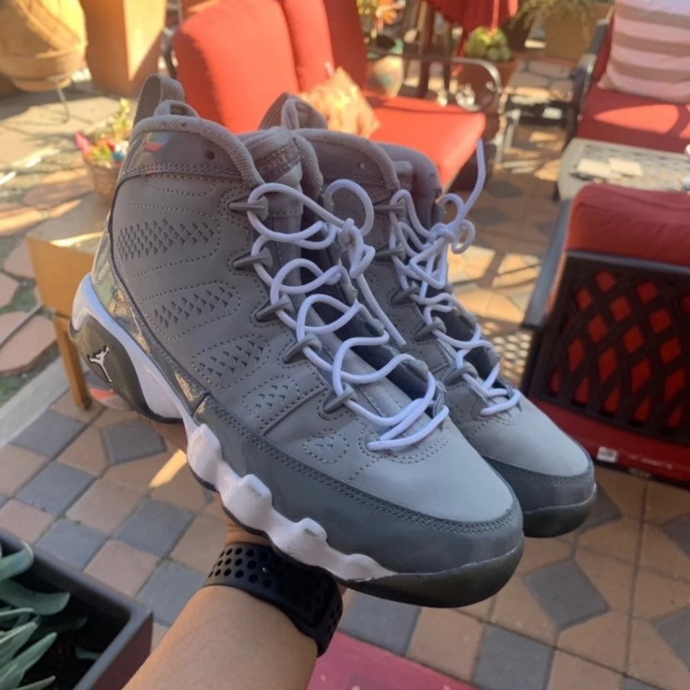 Jordan retro cool gray 9s